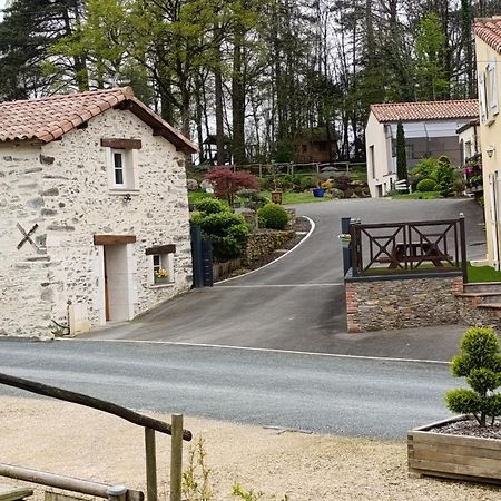 Gites De La Bibudiere Le Boupère Exteriör bild